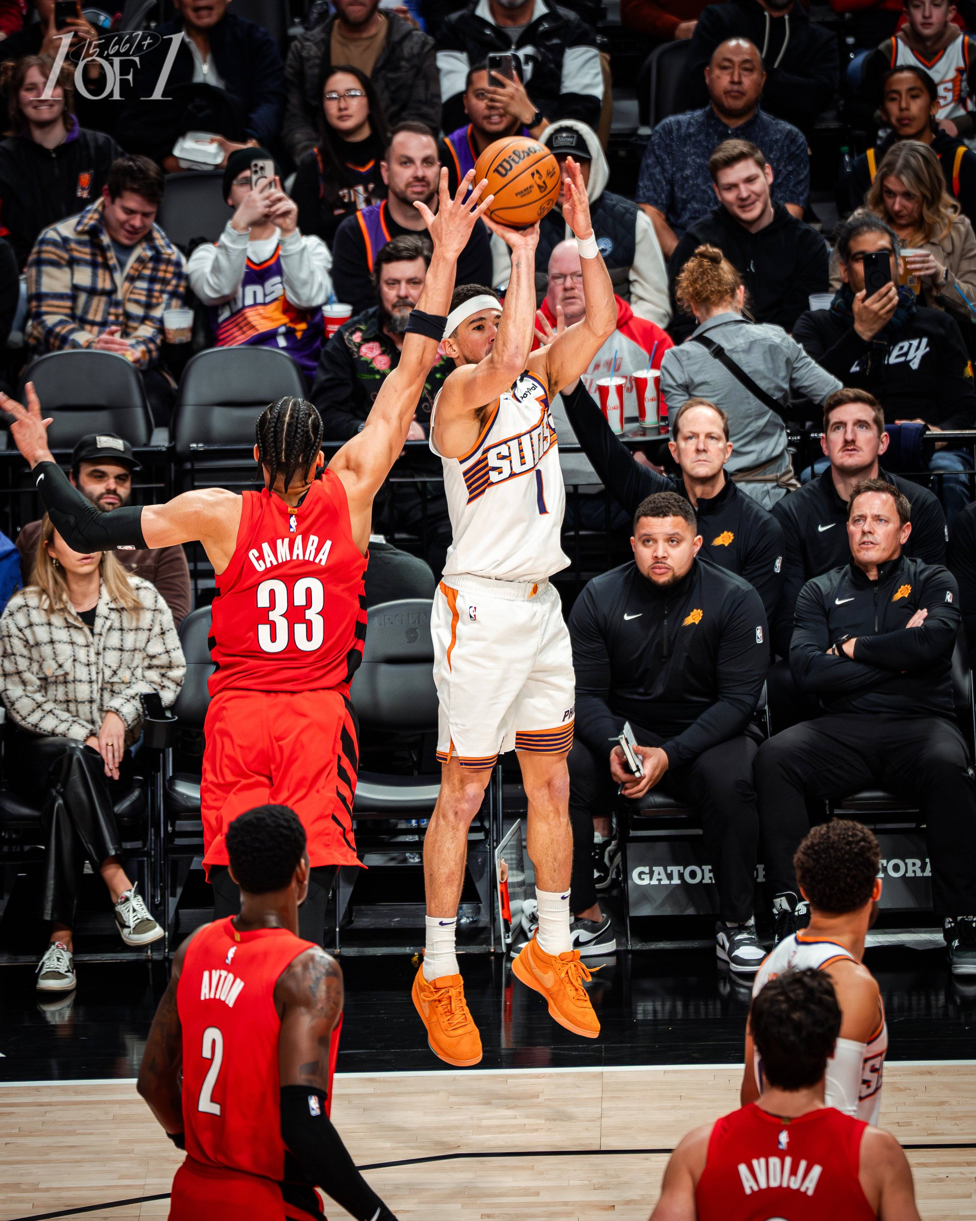 波兰男篮碾压爵士,浓眉三分雨点燃全场 波兰男篮碾压爵士,浓眉三分雨点燃全场