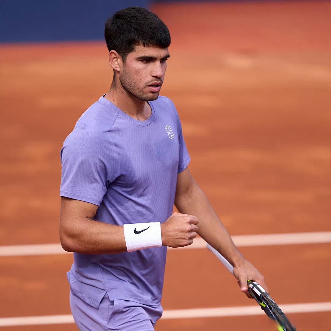 西班牙网球队险胜法国网球队,阿尔卡拉斯高光表现 西班牙网球队险胜法国网球队,阿尔卡拉斯高光表现