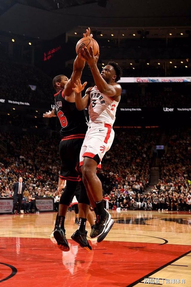 上海队轻取公牛,西亚卡姆高光表现 上海队轻取公牛,西亚卡姆高光表现