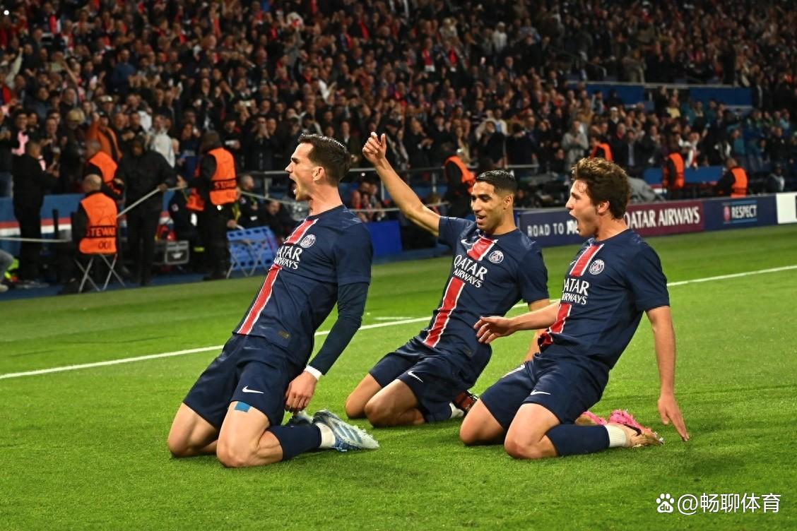 里昂力克阿森纳，阿什拉夫统治全场