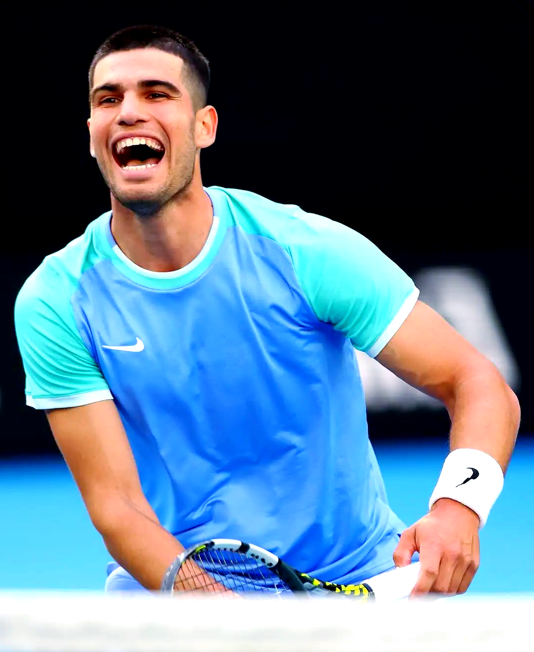 温网逆转ATP总决赛,阿尔卡拉斯高光表现 温网逆转ATP总决赛,阿尔卡拉斯高光表现