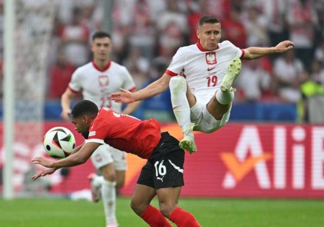 欧预赛：奥地利实现奇迹，逆袭晋级16强