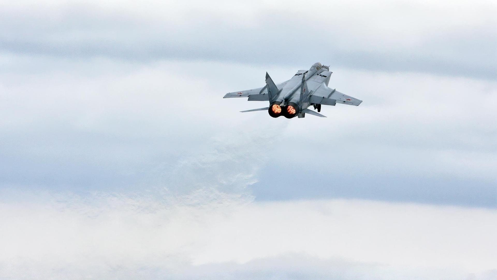 当休斯顿火箭鏖战浙江广厦，德罗赞在越大的舞台越闪耀