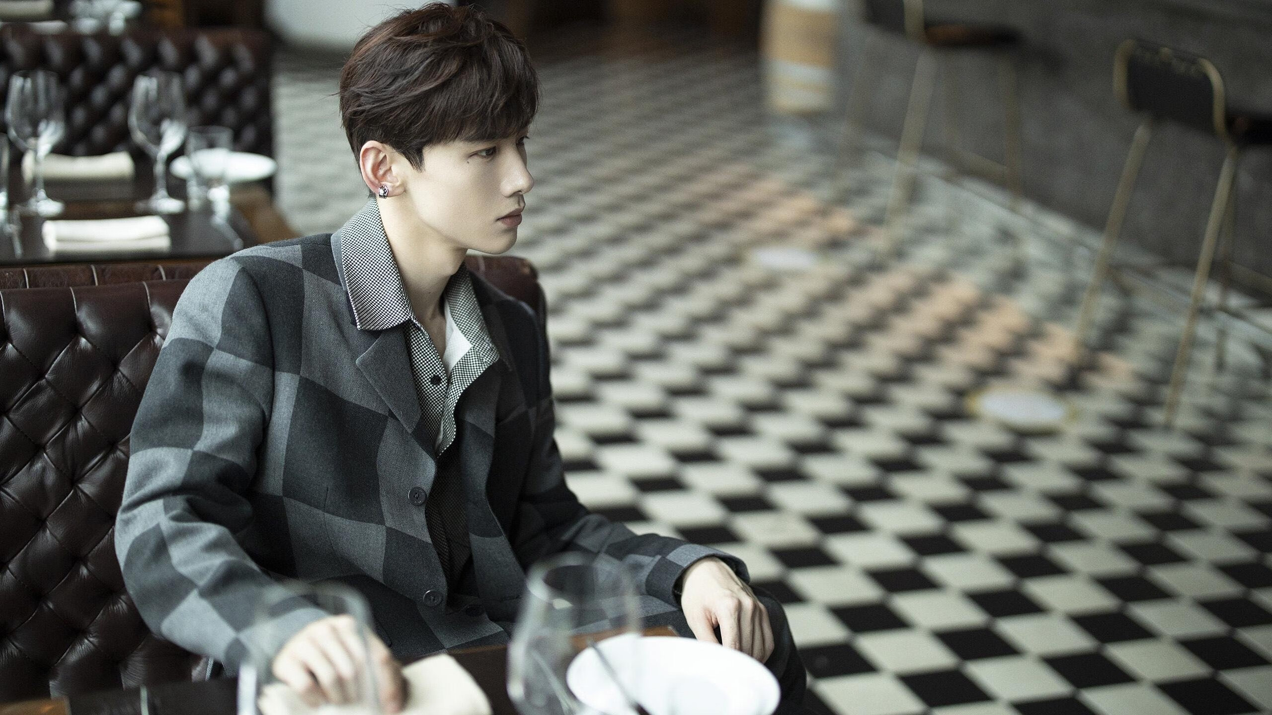 60分之夜竟成背景板！塔图姆历史级爆发不敌马刺终极一投