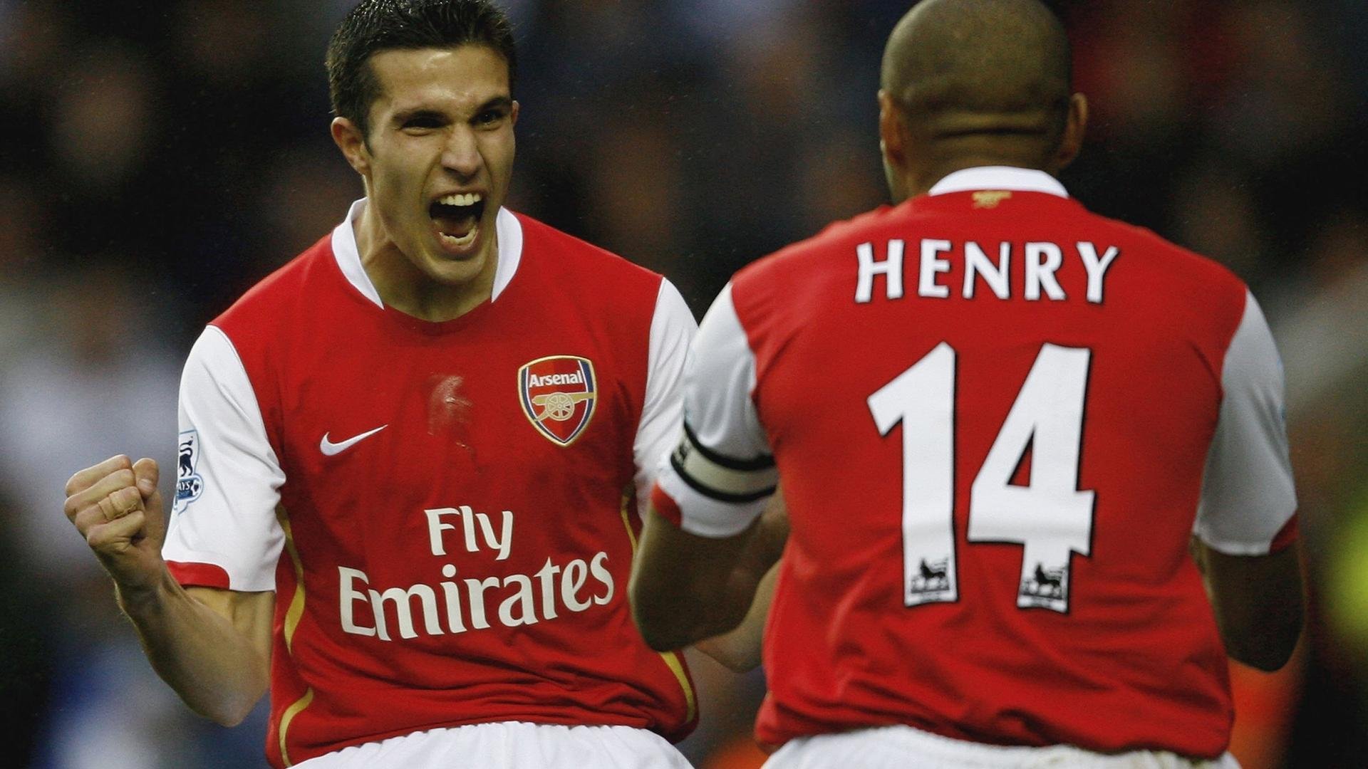 铁幕下的独舞，法比尼奥如何撕裂橙色，导演多特蒙德的战术完胜