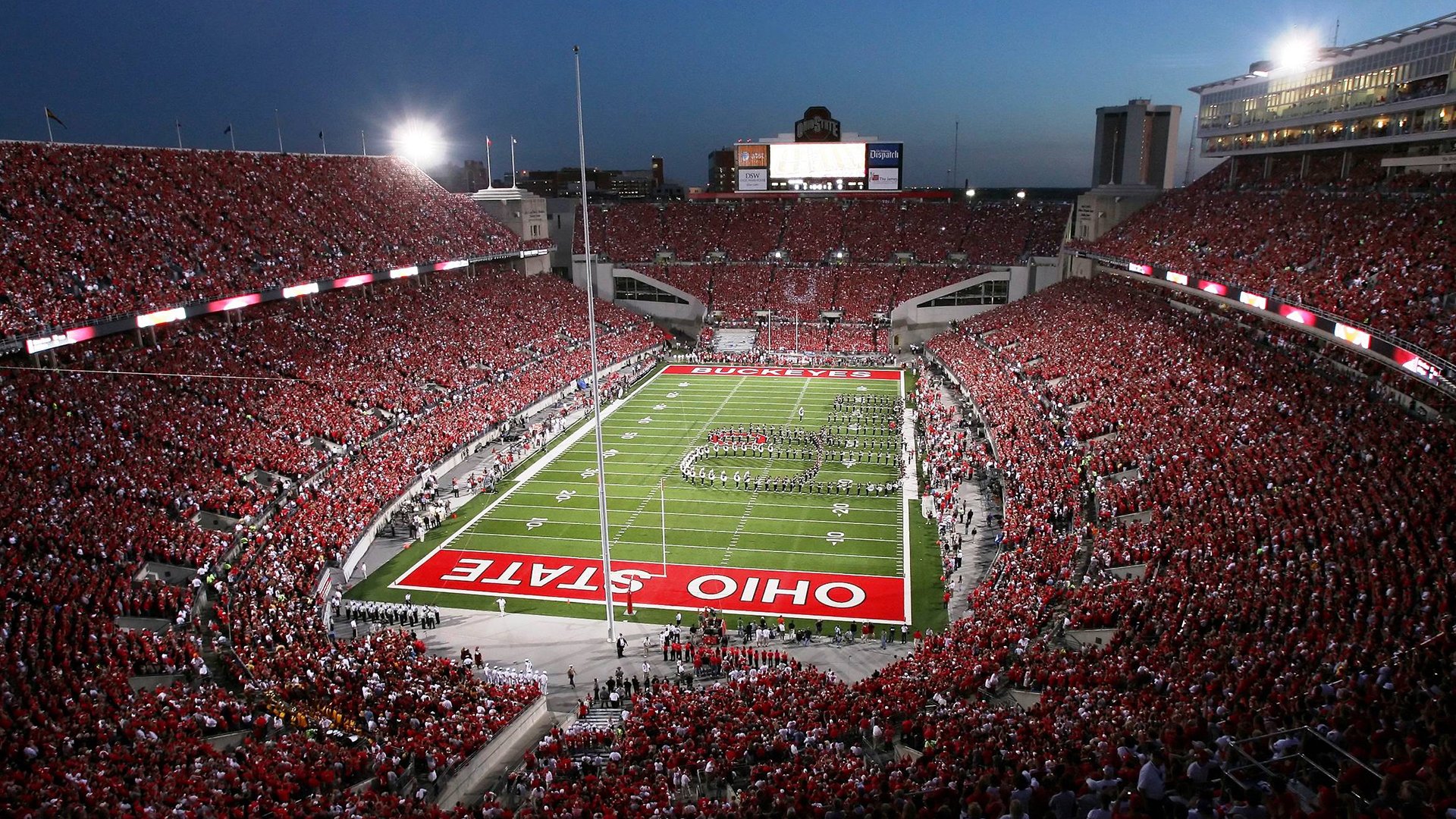 两场对话,一个宣言,当字母哥的对话面对哈登的宣言,篮球世界的新旧秩序正在碰撞